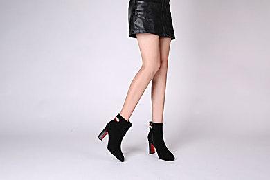 《暗黑破坏神4》篝火会谈：法师野蛮人强度将回调